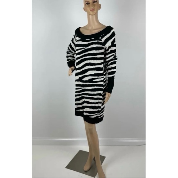NY&C Black and White Leopard Print Women’s Sweater Dress - Picture 9 of 10